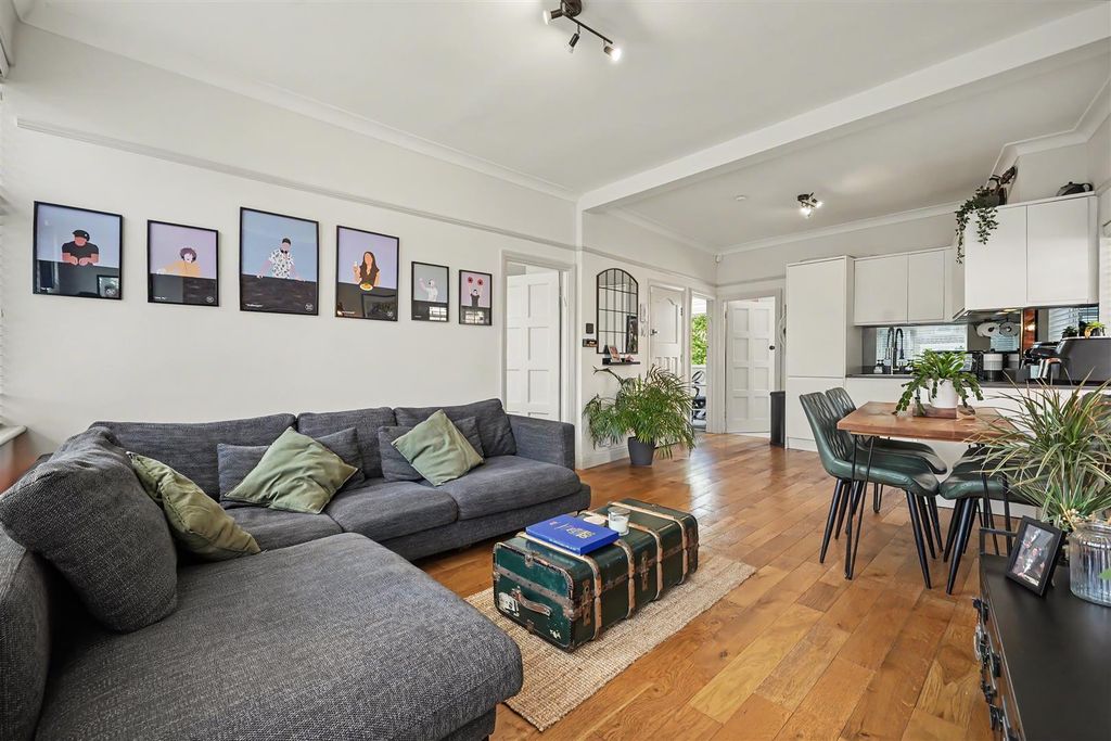 Property photo 2 of 11 2.Jpg