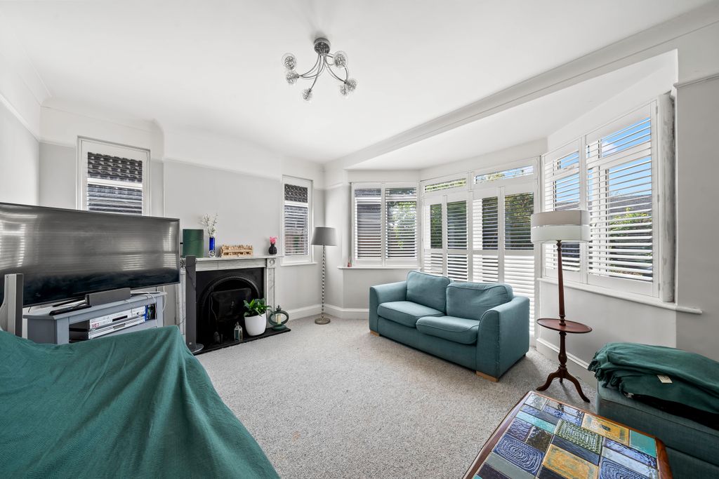 Property photo 2 of 14