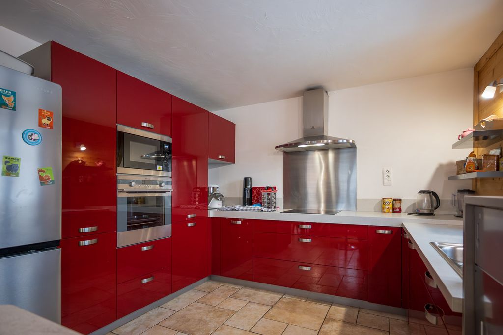 Property photo 3 of 5