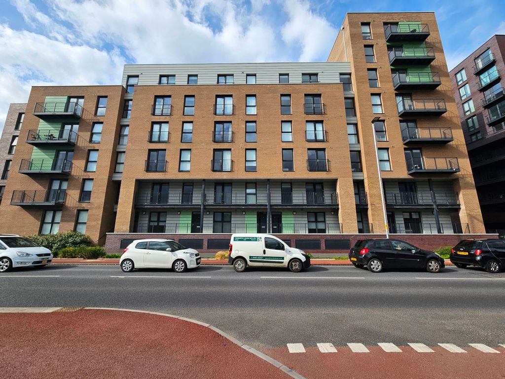 Property photo 1 of 12