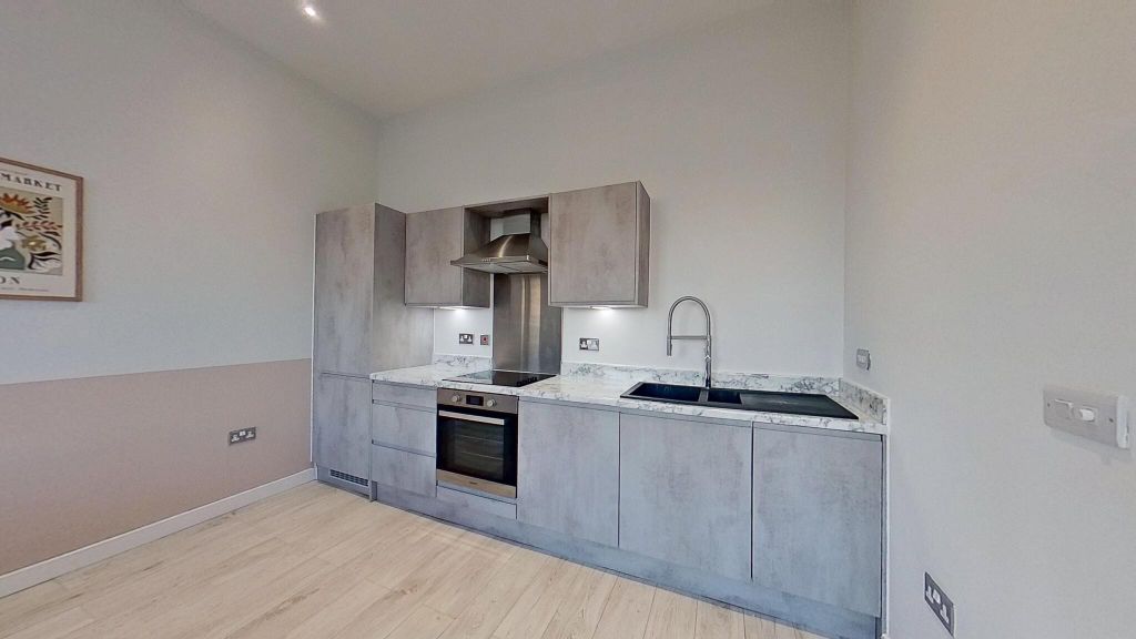 Property photo 2 of 17 Kitchen