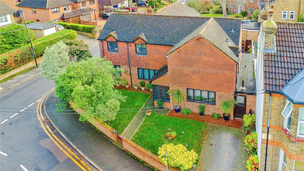 Property photo 1 of 36 Picture No. 43