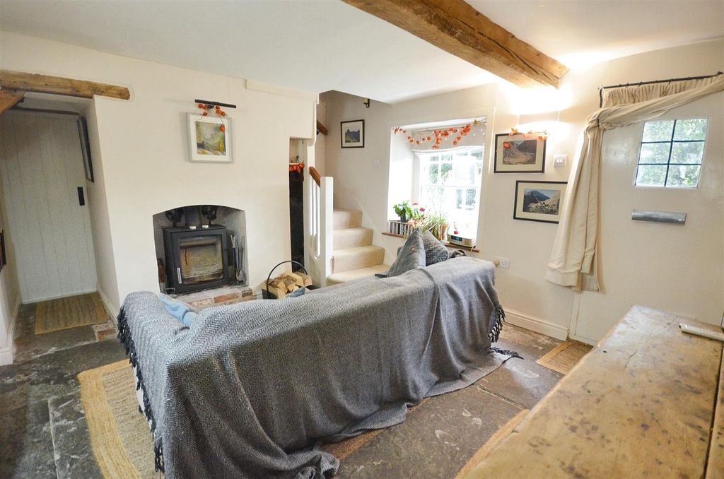 Property photo 3 of 15 Sitting Room
