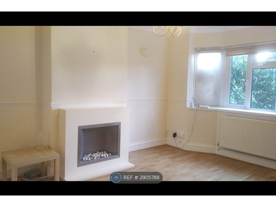 Property photo 1 of 7 Lounge