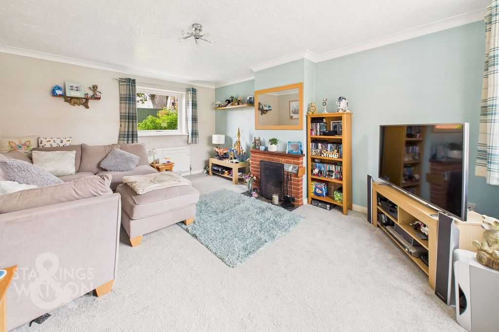 Property photo 2 of 19