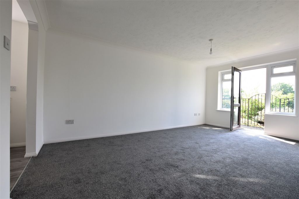 Property photo 2 of 8 Living Room