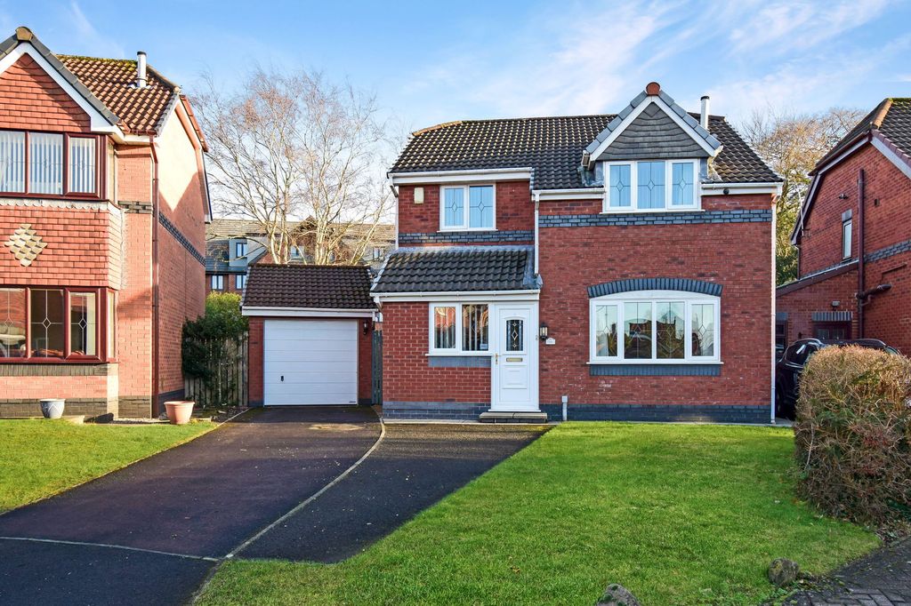 Property photo 1 of 17