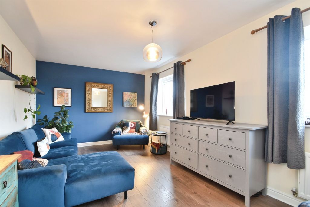 Property photo 3 of 21