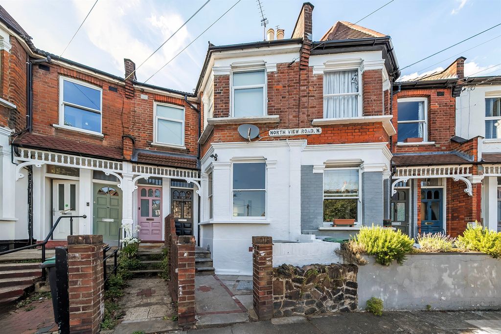 Property photo 1 of 13