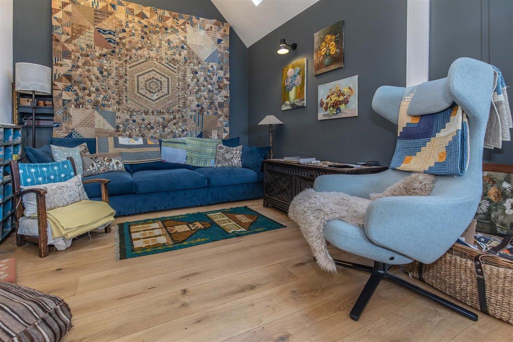 Property photo 3 of 29