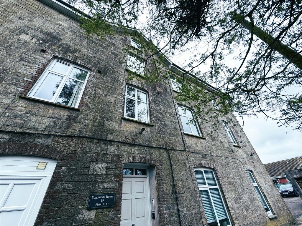 Property photo 1 of 16 Picture No. 06