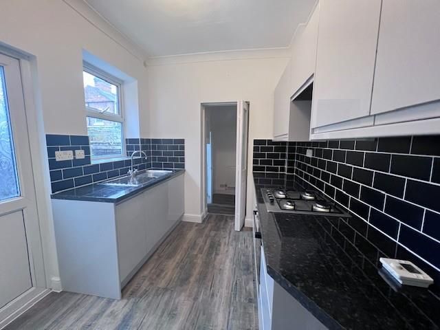 Property photo 2 of 11 53 Hamilton Road Kitchen.Jpg