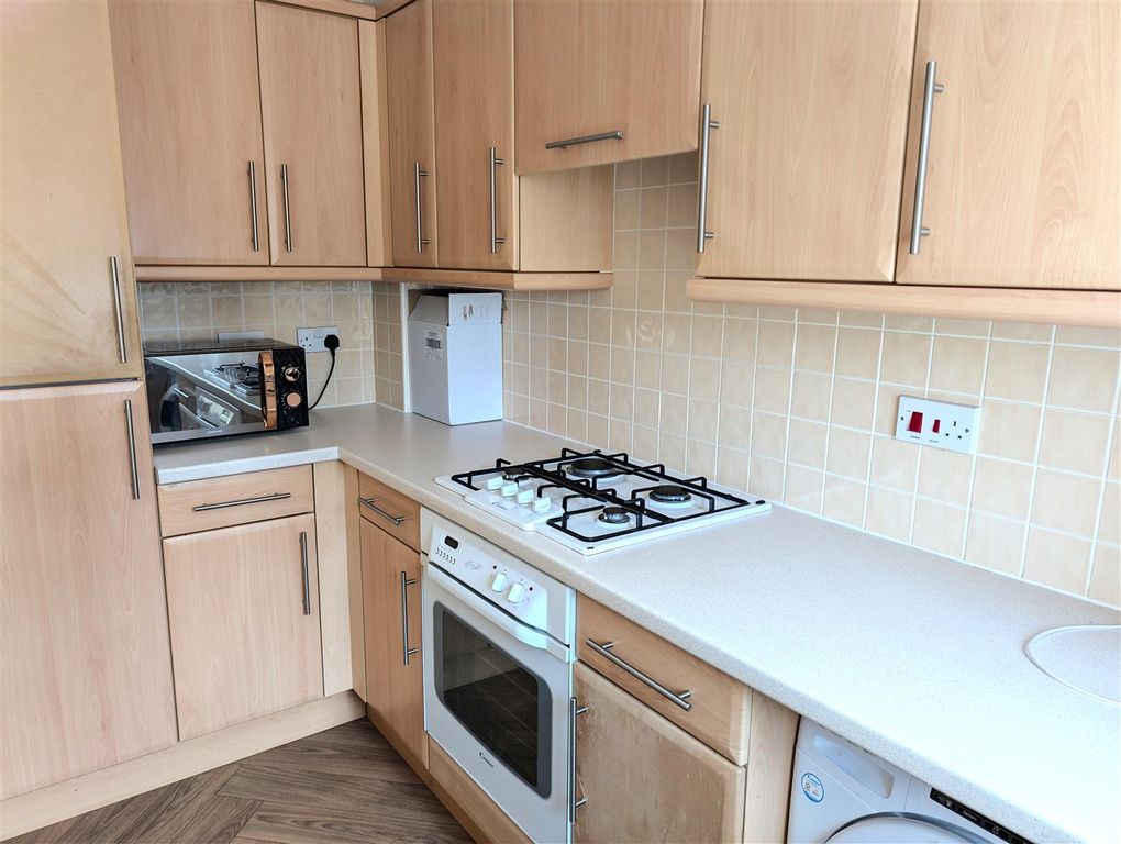 Property photo 2 of 13 Kitchen