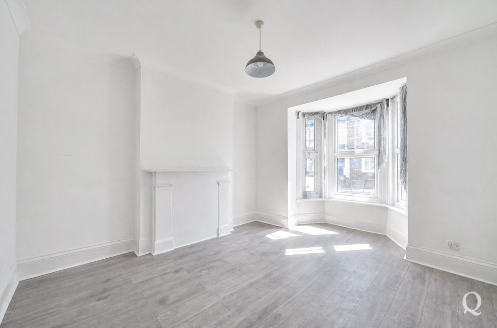 Property photo 3 of 25 Picture No. 28