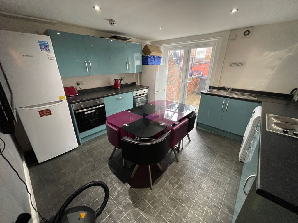 Property photo 2 of 11 Picture No. 05