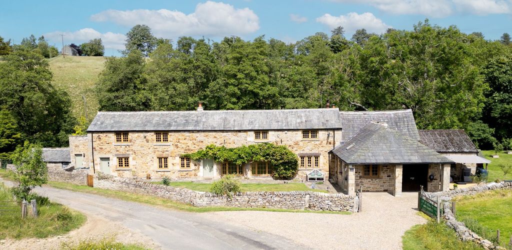 Property photo 2 of 44 Mill Barns