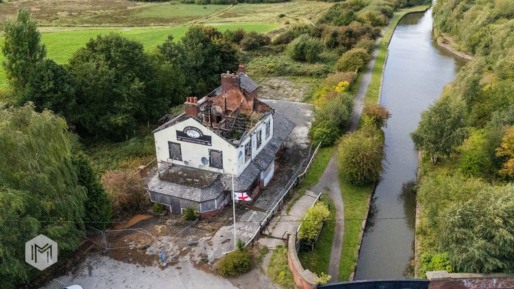 Property photo 1 of 16 Picture No. 15