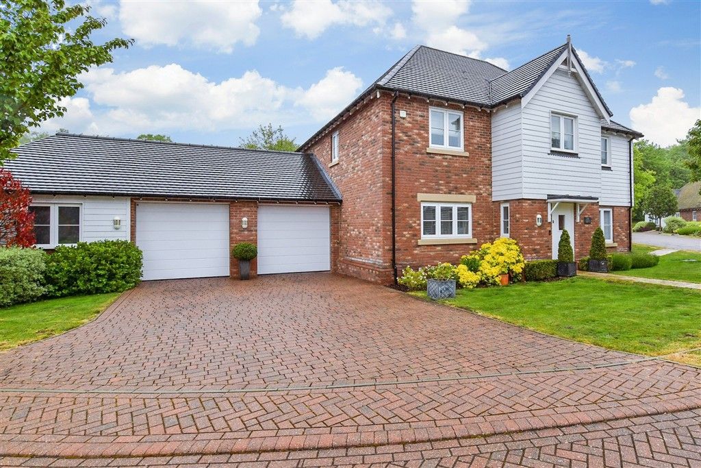 Property photo 1 of 11 External (Web) 1