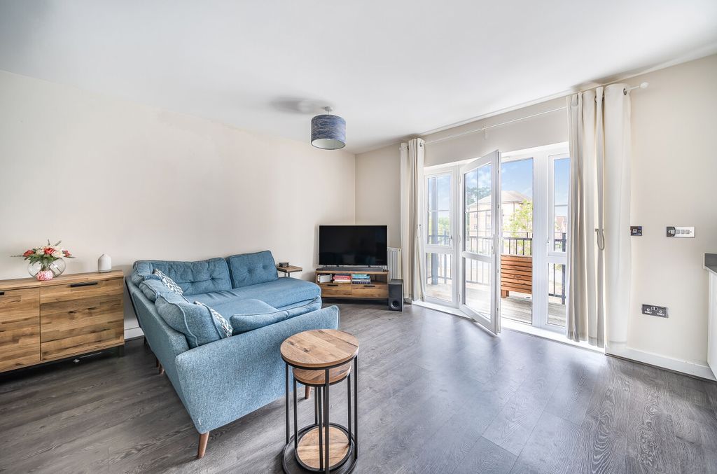 Property photo 2 of 18 1340173-13-68A43c...