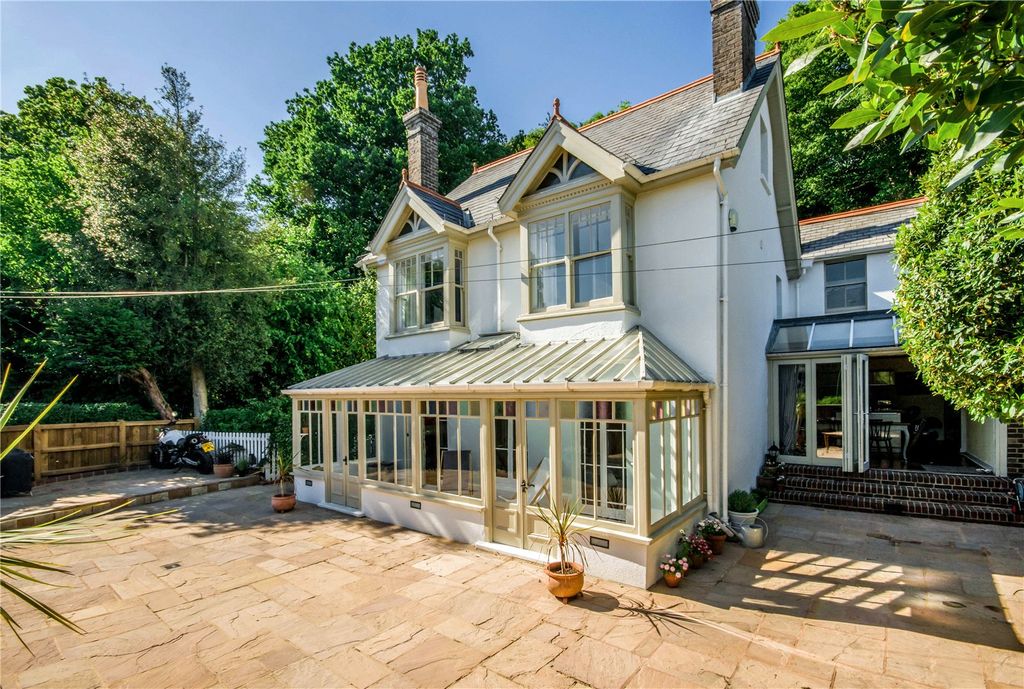 Property photo 1 of 19