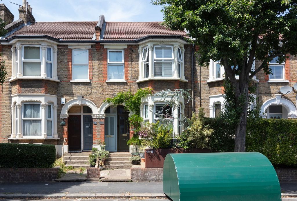 Property photo 2 of 51