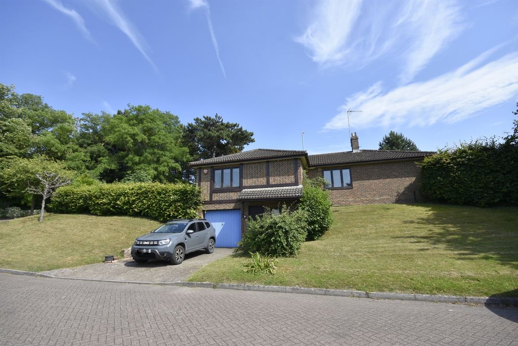 Property photo 1 of 19