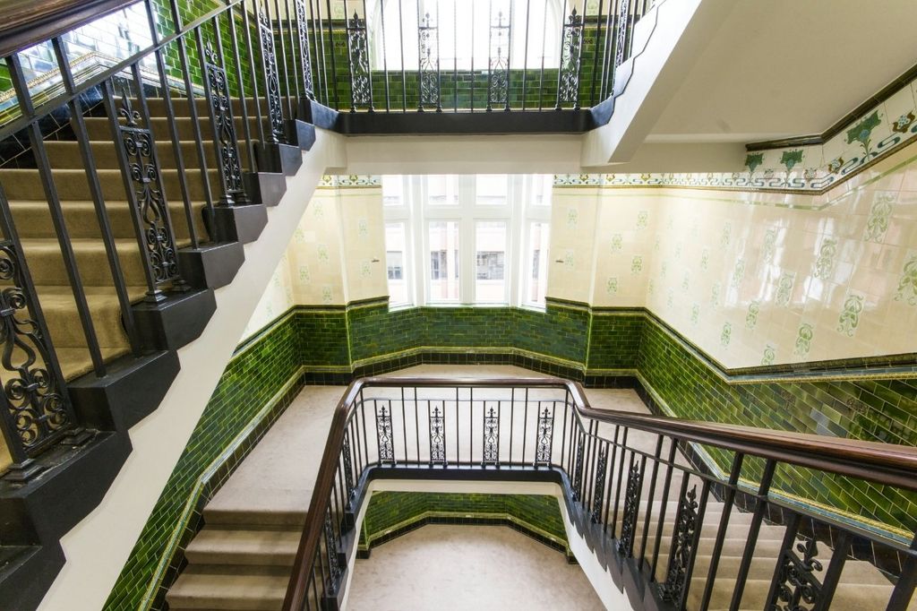 Property photo 2 of 7 Stairs