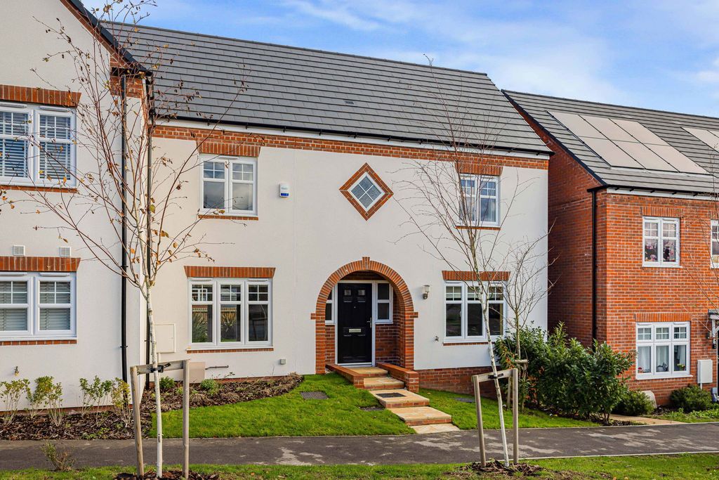 Property photo 2 of 30