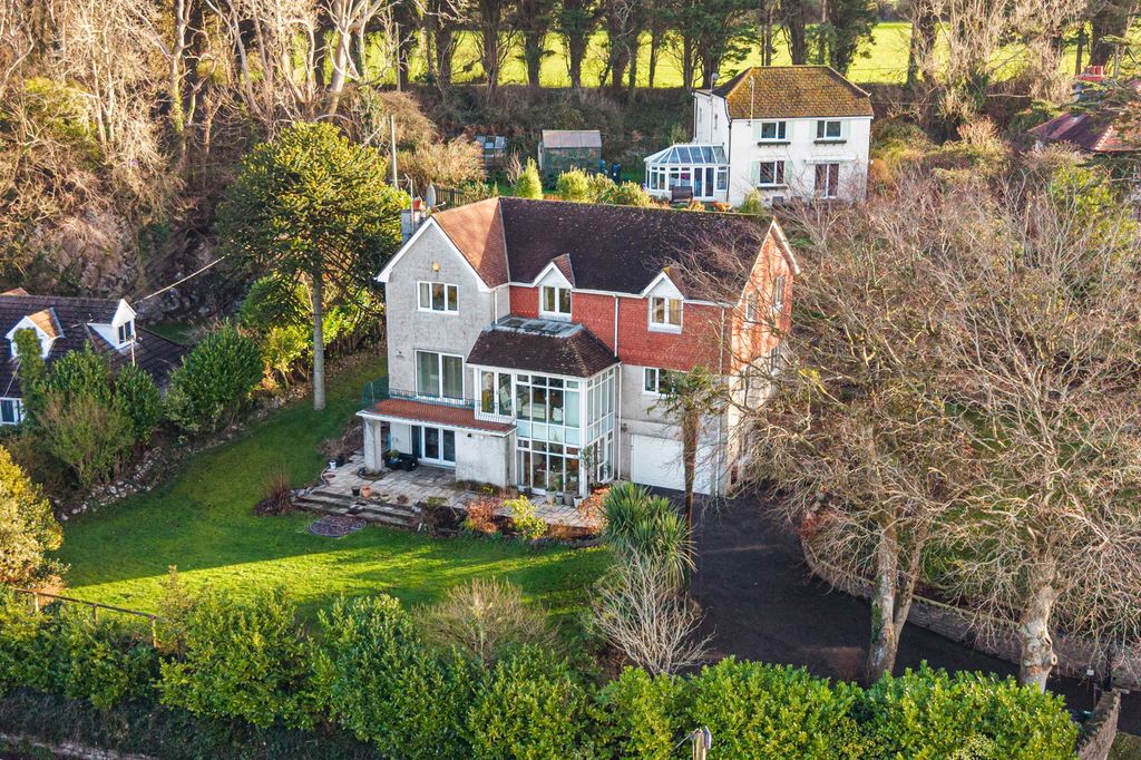 Property photo 1 of 37