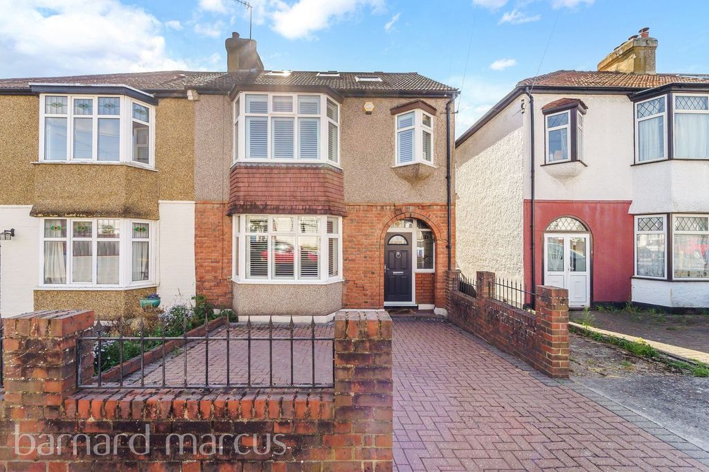 Property photo 2 of 8 Image