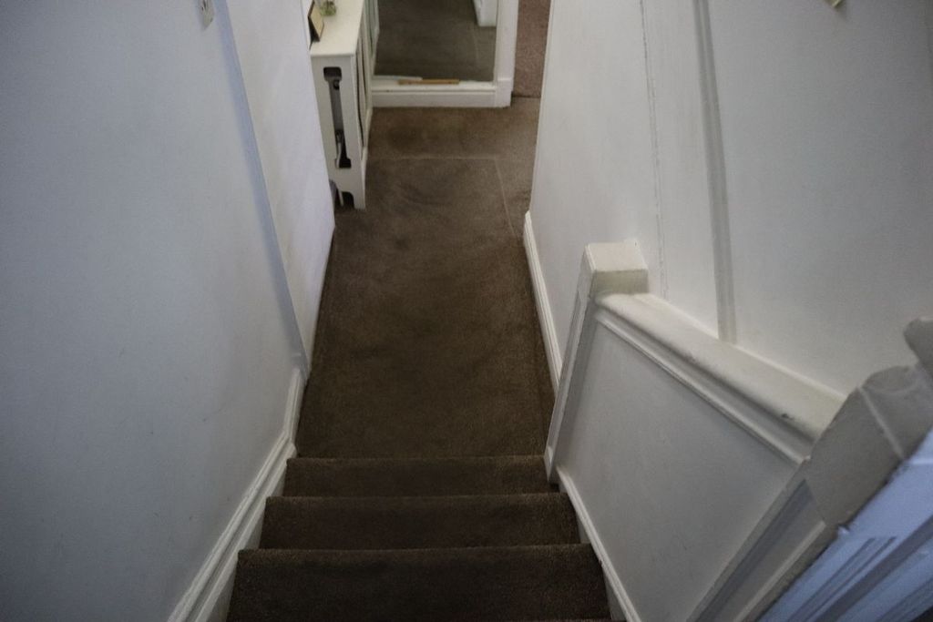 Property photo 3 of 31