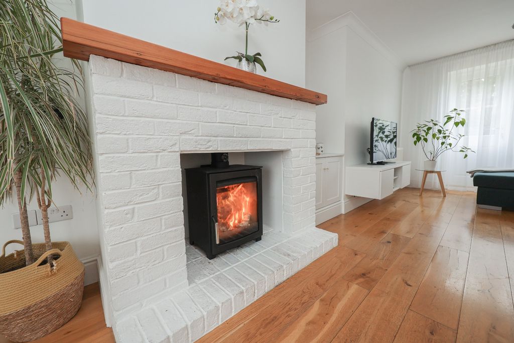 Property photo 3 of 34 4343373