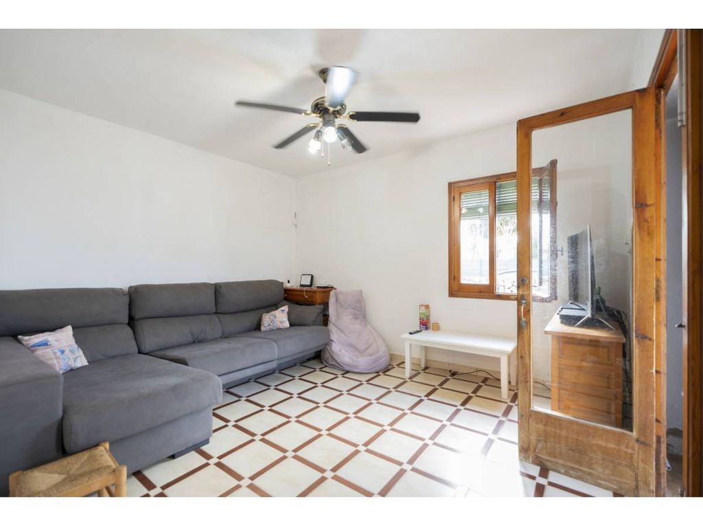 Property photo 3 of 19