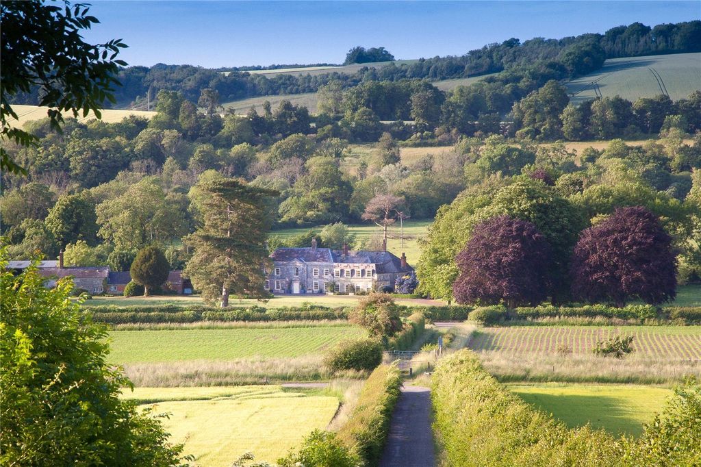 Property photo 1 of 14 Bapton Manor