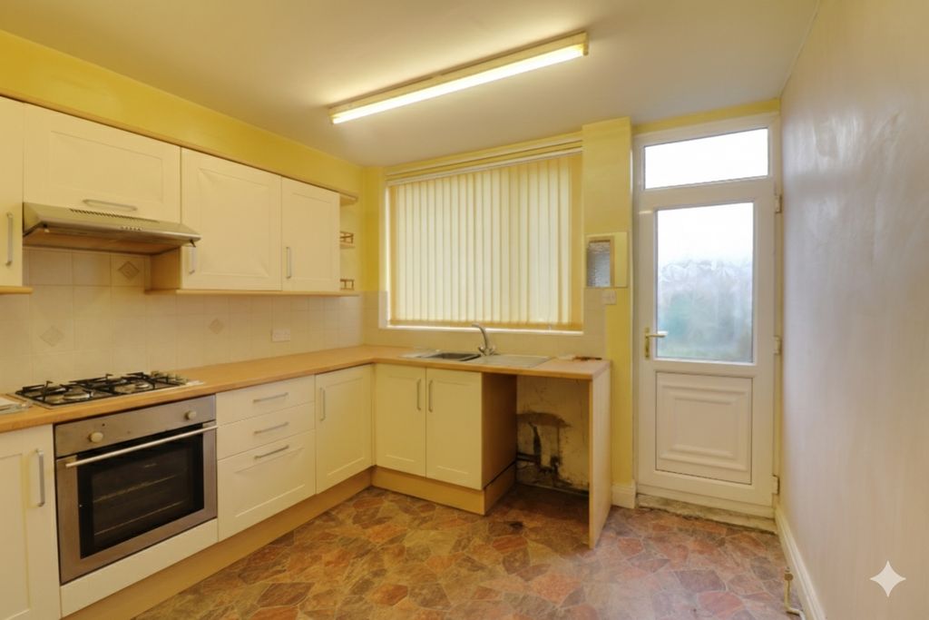 Property photo 3 of 11 Kitchen And Back Door