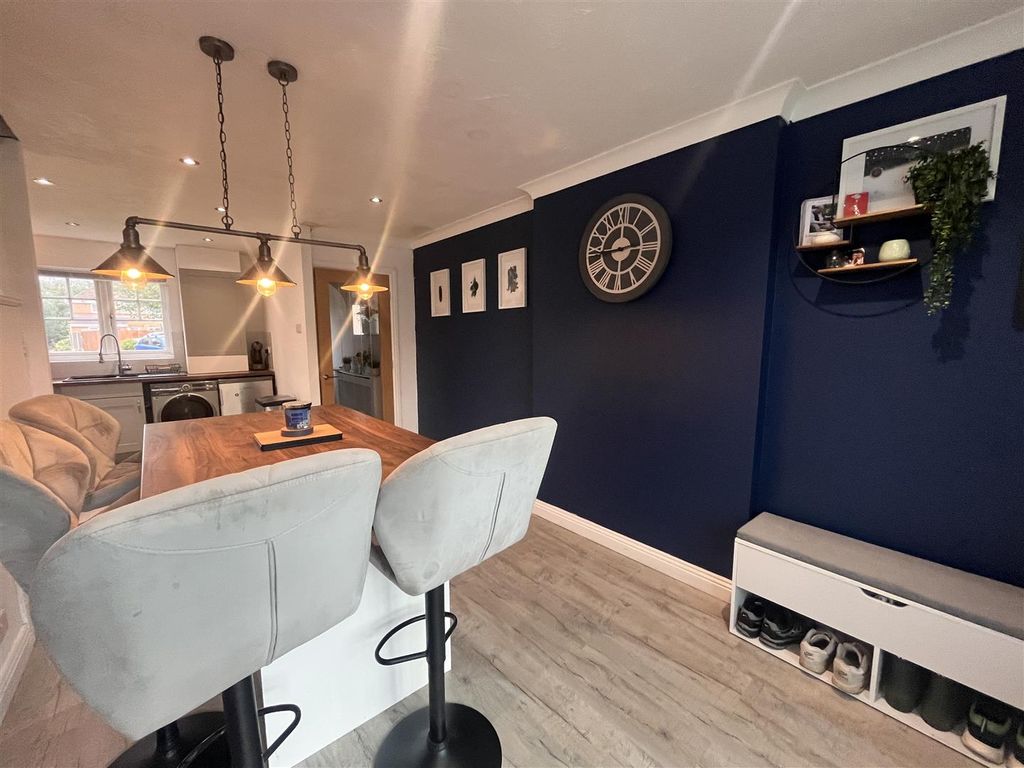Property photo 3 of 14 Diner Kitchen