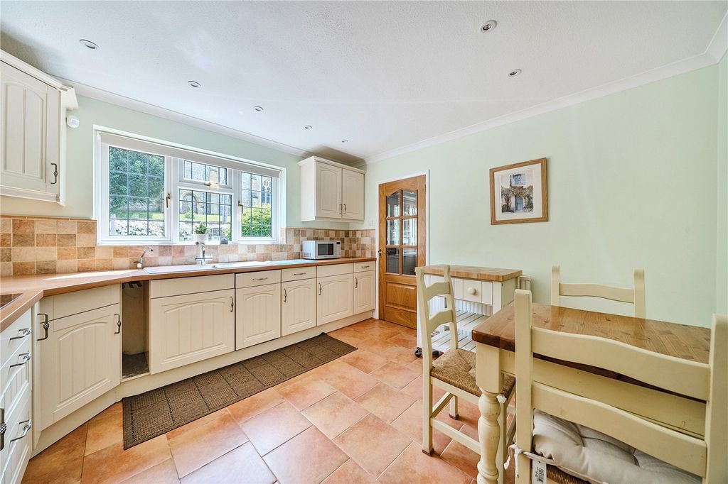Property photo 2 of 19 Picture No. 05