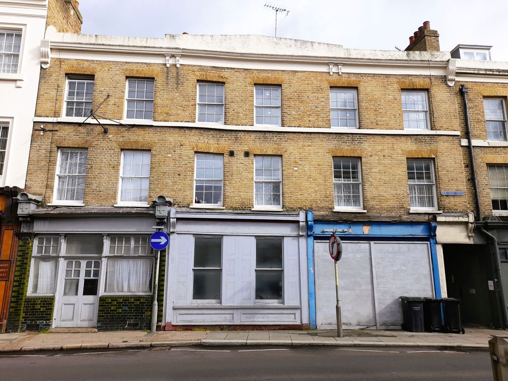 Property photo 1 of 5