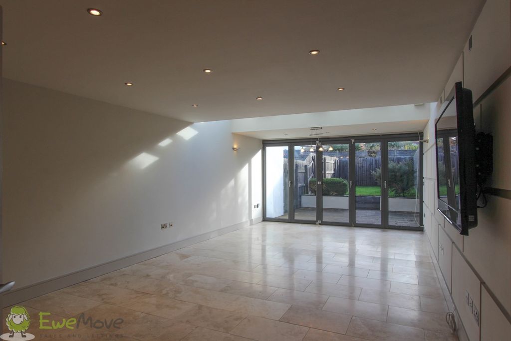 Property photo 3 of 15 Img_0482-2