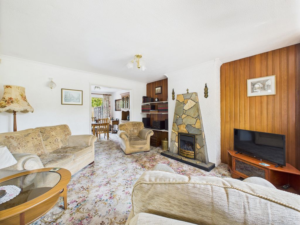 Property photo 2 of 30