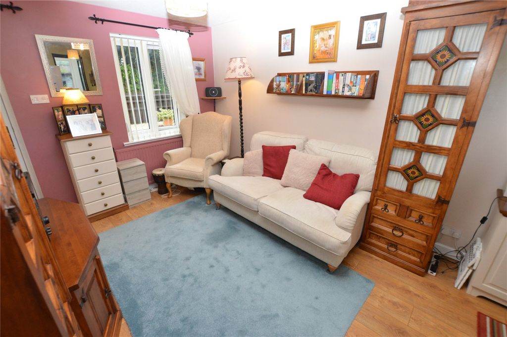 Property photo 2 of 14 Picture No. 08