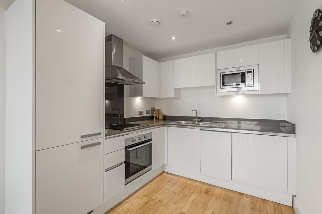 Property photo 3 of 15 094A0325