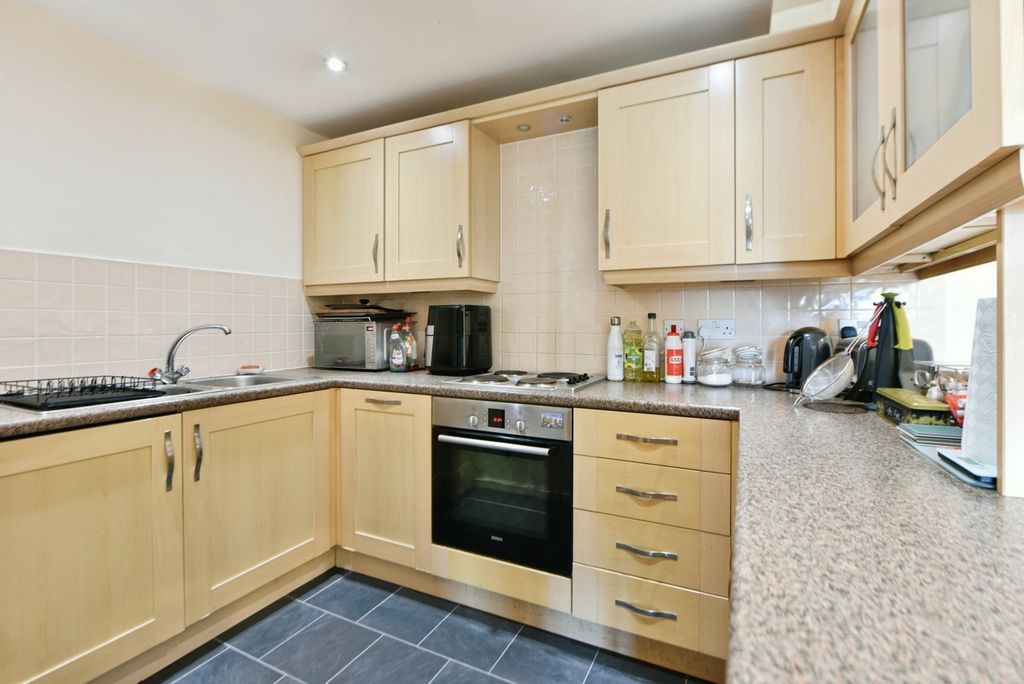Property photo 3 of 17 Photo
