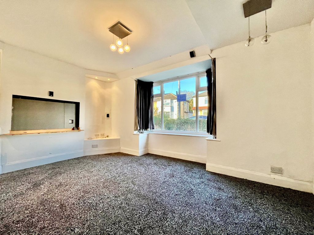 Property photo 2 of 6 Image