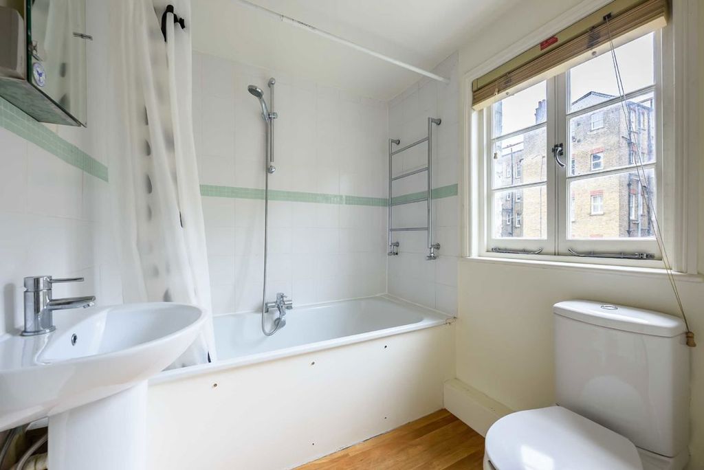 Property photo 3 of 11