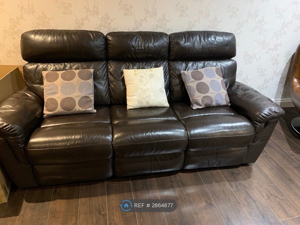 Property photo 3 of 11