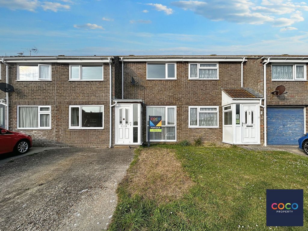 Property photo 1 of 11 Front