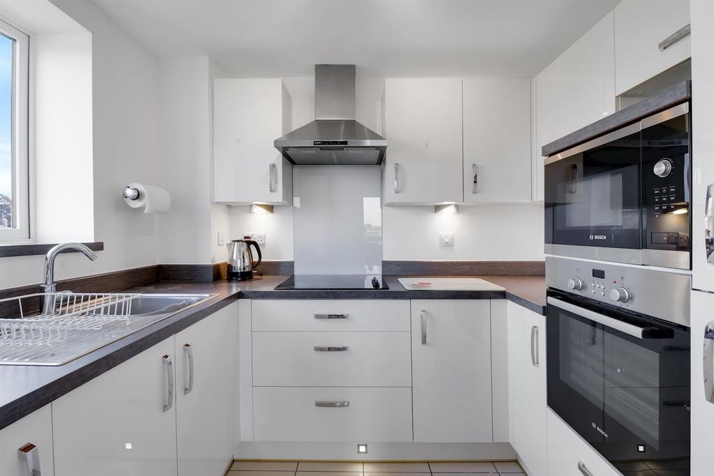 Property photo 2 of 15 05-2d4Fimg_0899-Medium.Jpg