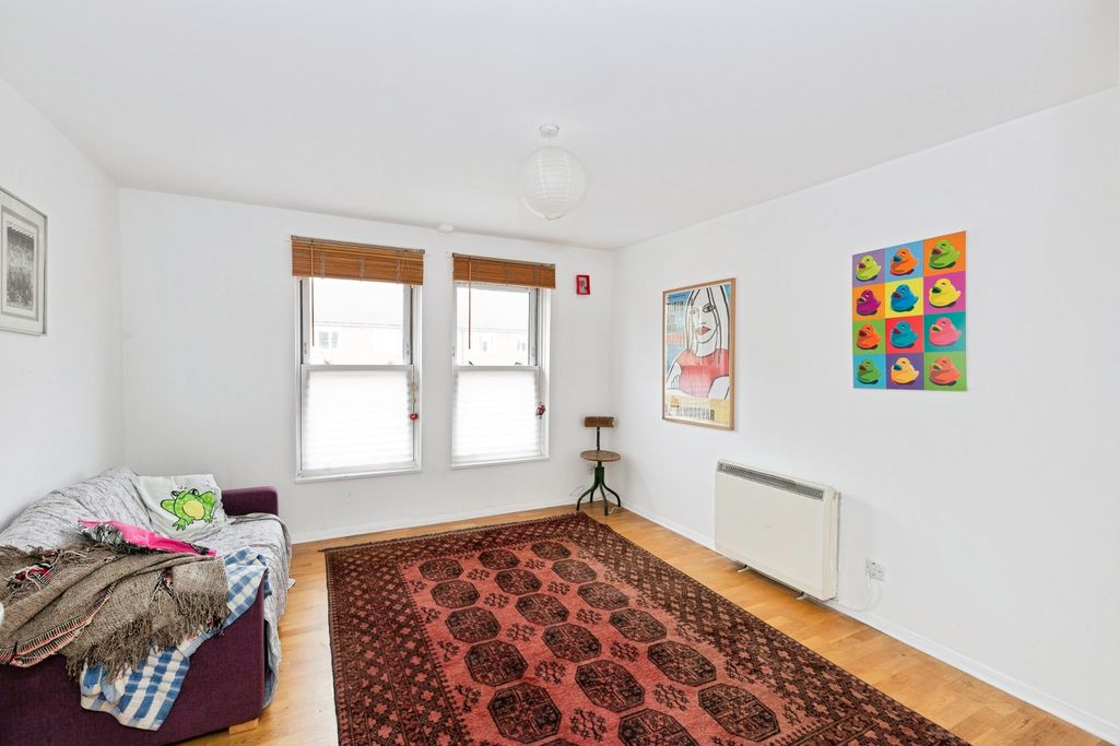 Property photo 1 of 18 Photo #1