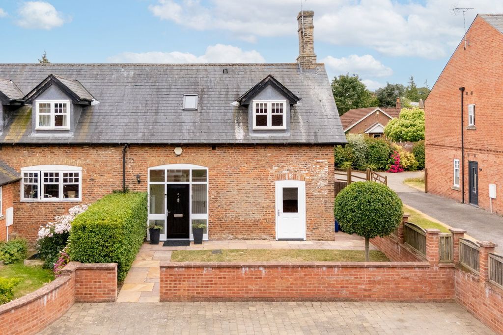 Property photo 1 of 26